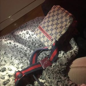 100% AUTHENTIC GUCCI FANNY PACK